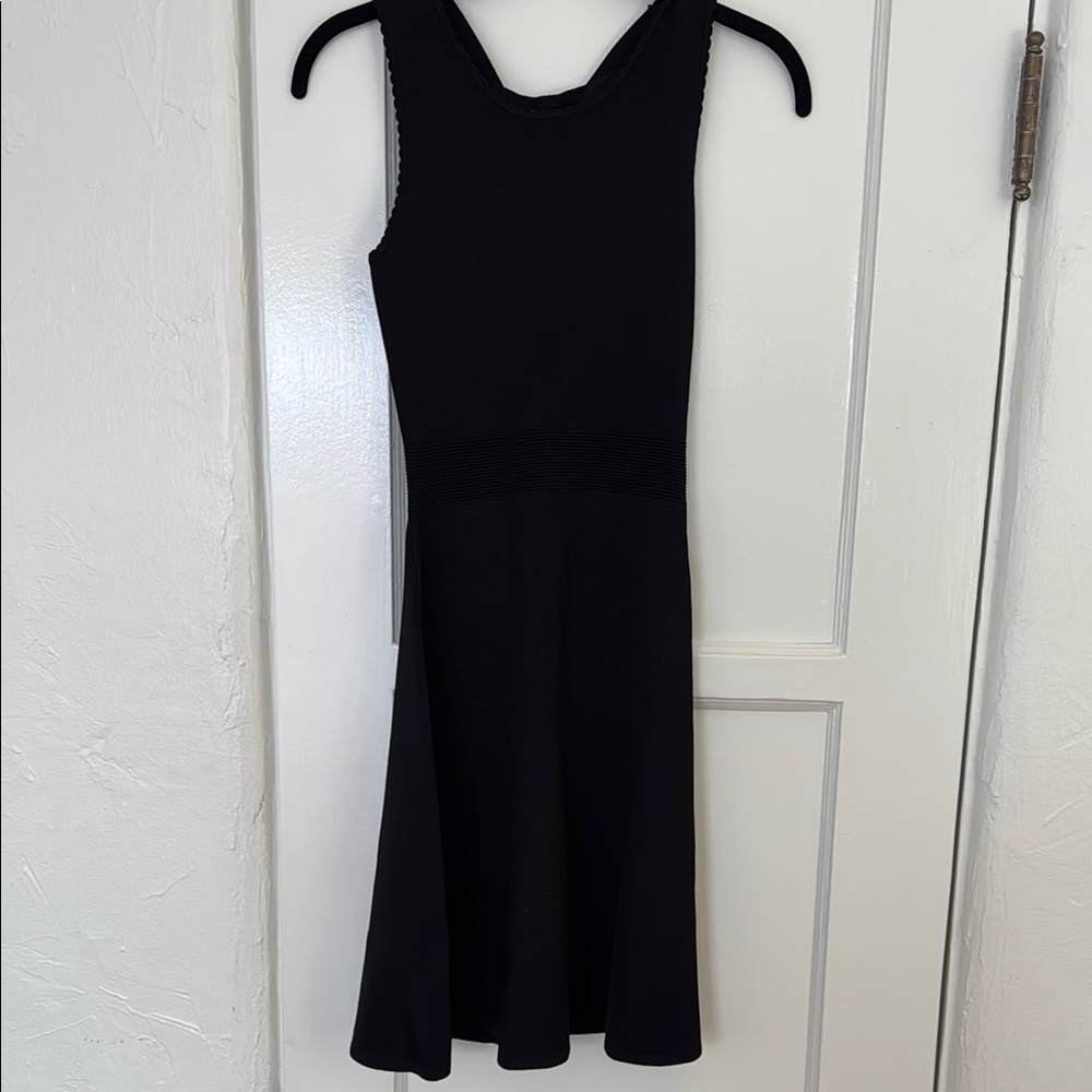 Elegant Black Sleeveless Dress